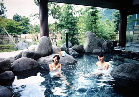 ニューハーフ 温泉|超美形ニューハーフのプライベート温泉旅行 Private hot spring。